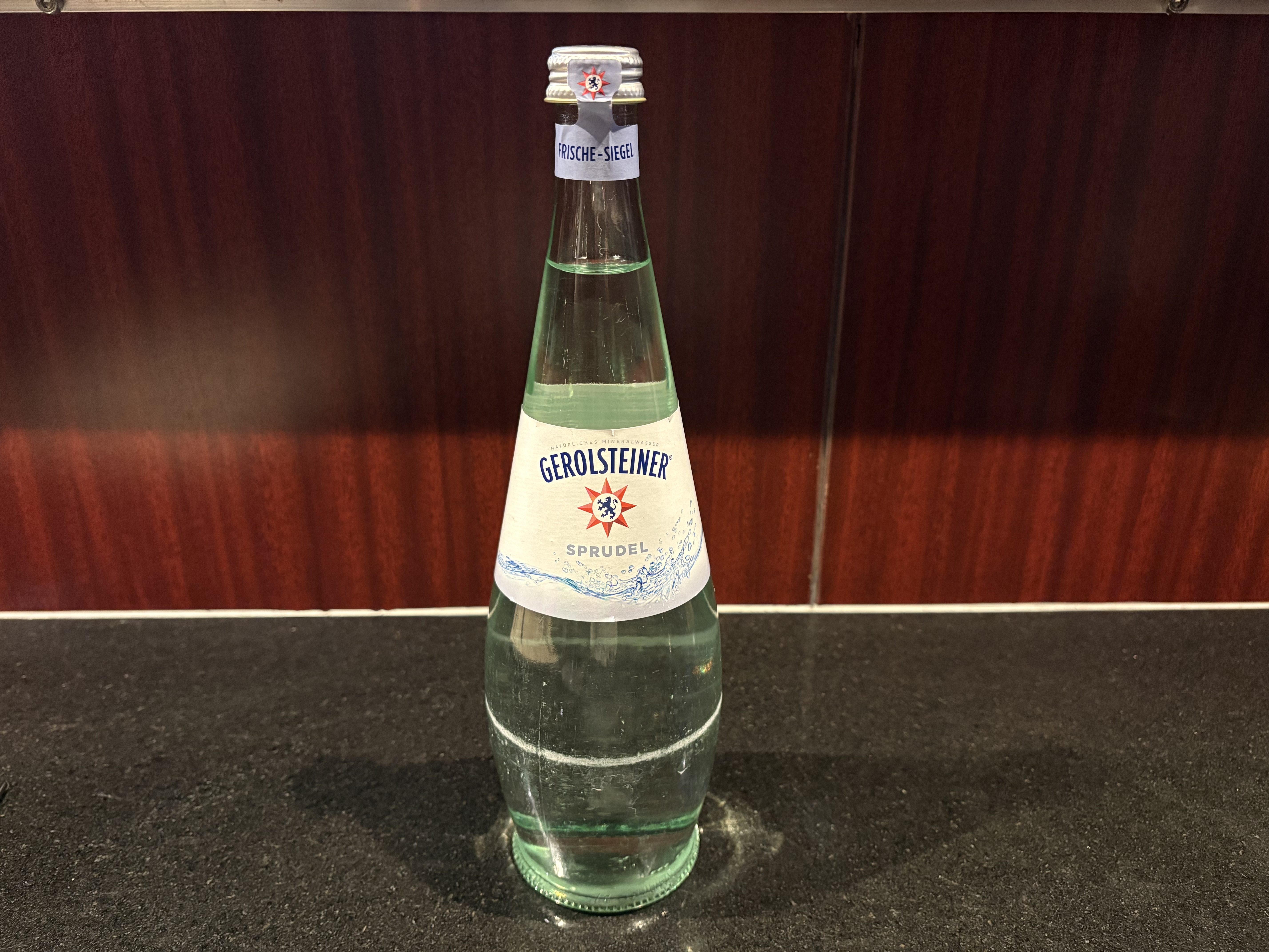 炭酸水（ボトル）